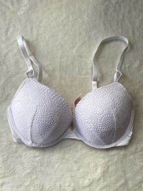 Victoria's Secret White Floral Eyelet Lace Push-Up Bra Size 34D Cotton blend